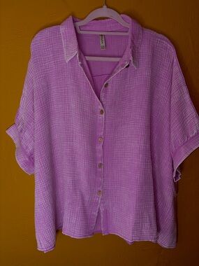 Zenana Outfitters Pink Textured Button-Front Top